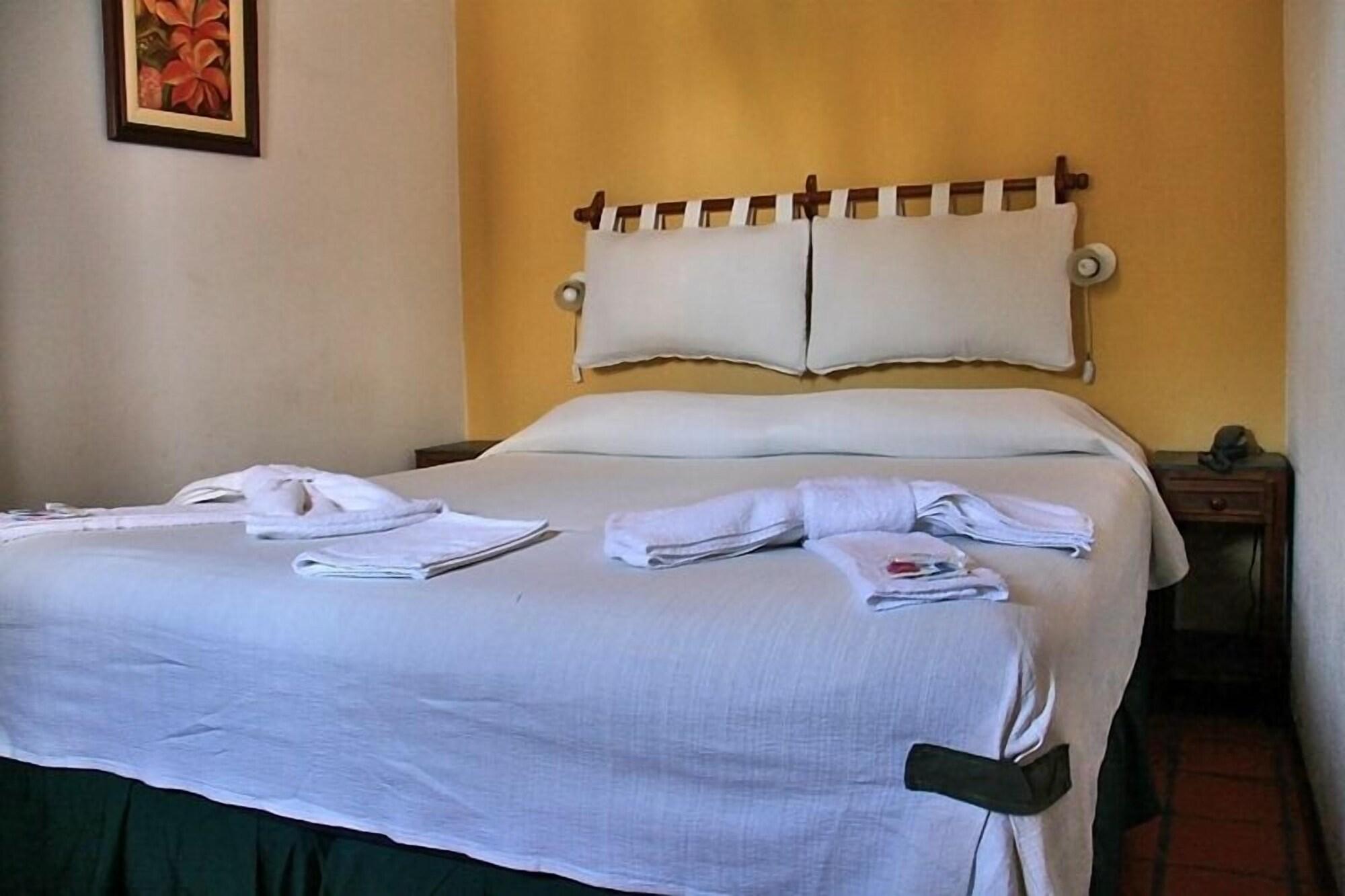 Donna Alda Hotel Сальта Экстерьер фото