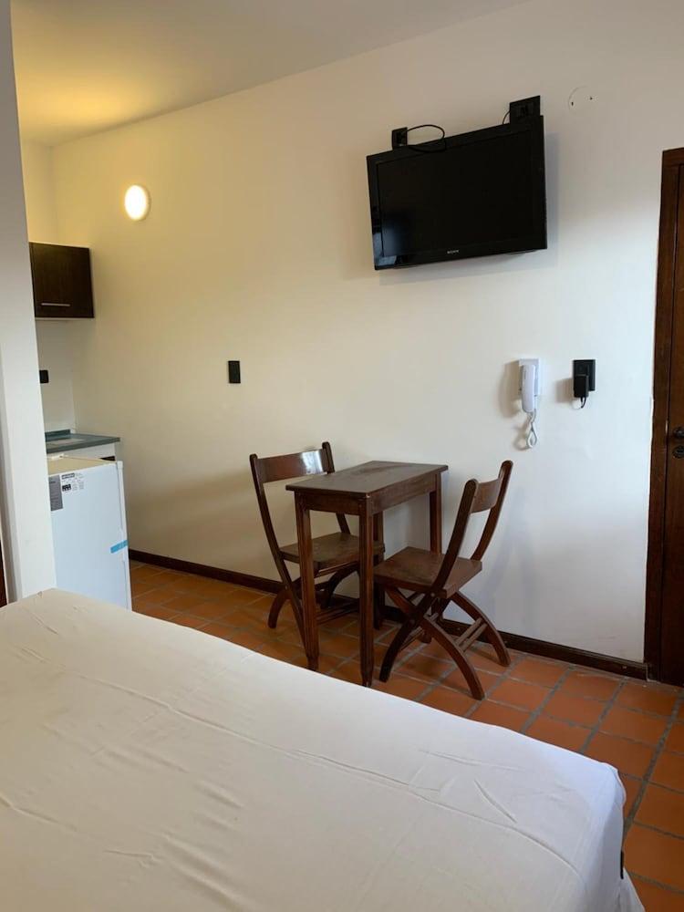 Donna Alda Hotel Сальта Экстерьер фото